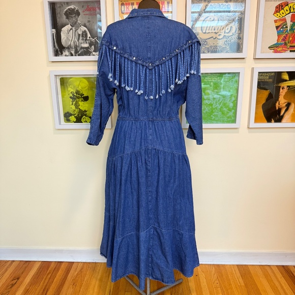 💙 Vintage 90s Western Bedazzled Denim Fringe Dress 💙 - Picture 2 of 13